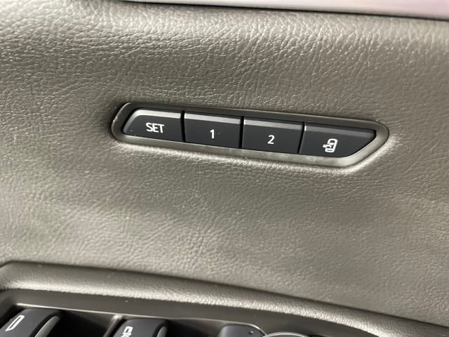 new 2025 Cadillac XT6 car, priced at $65,290