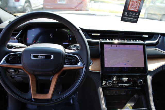 used 2022 Jeep Grand Cherokee car, priced at $40,689