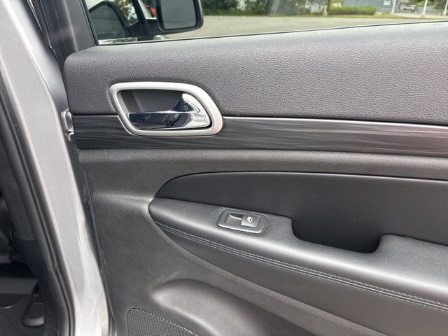 used 2019 Jeep Grand Cherokee car, priced at $20,499