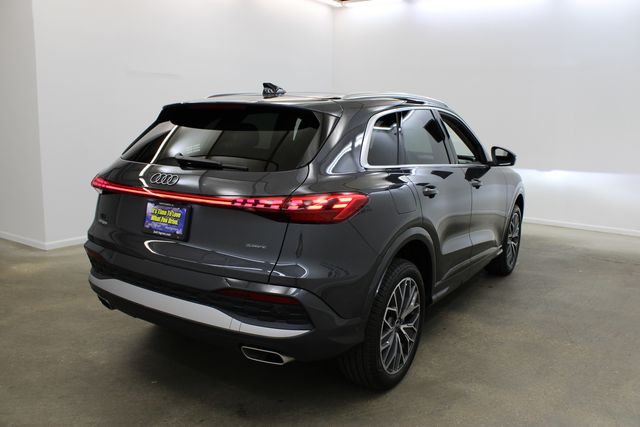 new 2025 Audi Q5 car, priced at $60,975