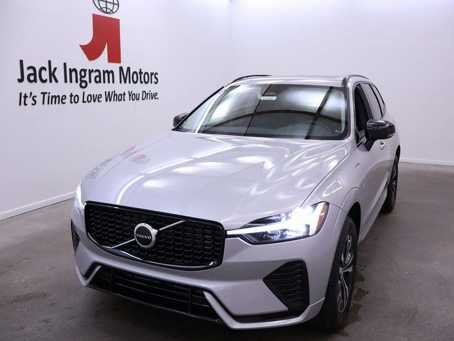 new 2025 Volvo XC60 Plug-In Hybrid car, priced at $57,968