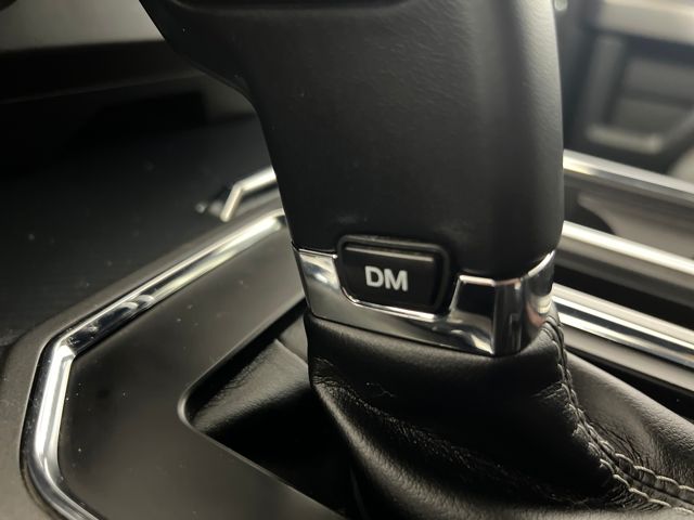 used 2019 Ford F-150 car, priced at $27,000