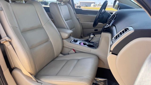 used 2020 Jeep Grand Cherokee car, priced at $16,211