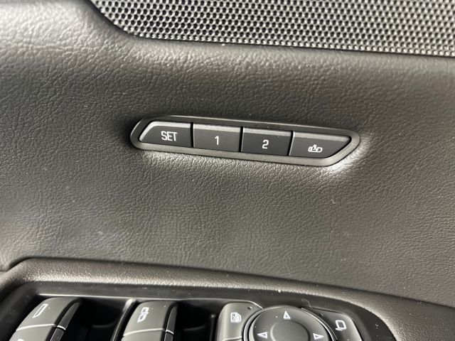used 2017 Cadillac XT5 car, priced at $21,000