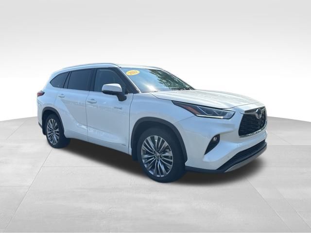 used 2021 Toyota Highlander Hybrid car, priced at $43,699
