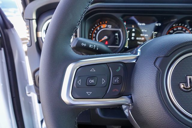 new 2025 Jeep Wrangler car, priced at $47,525