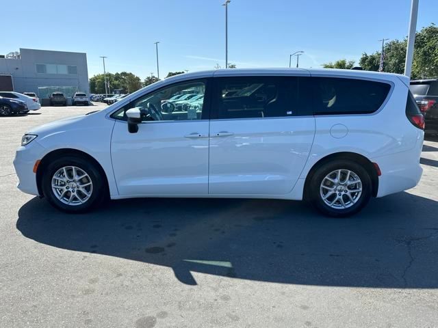 used 2023 Chrysler Pacifica car, priced at $25,247