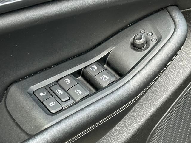 used 2023 Jeep Grand Cherokee car, priced at $32,449
