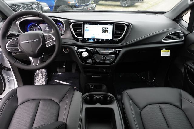 new 2026 Chrysler Pacifica car, priced at $45,415