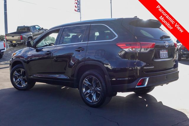 used 2018 Toyota Highlander Hybrid car, priced at $22,400