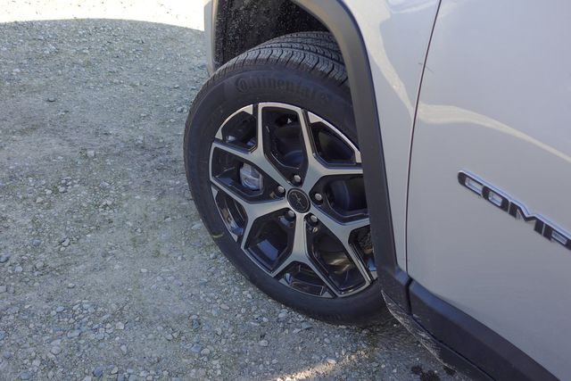 new 2025 Jeep Compass car, priced at $31,935