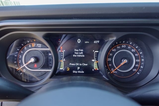 new 2025 Jeep Gladiator car, priced at $53,555