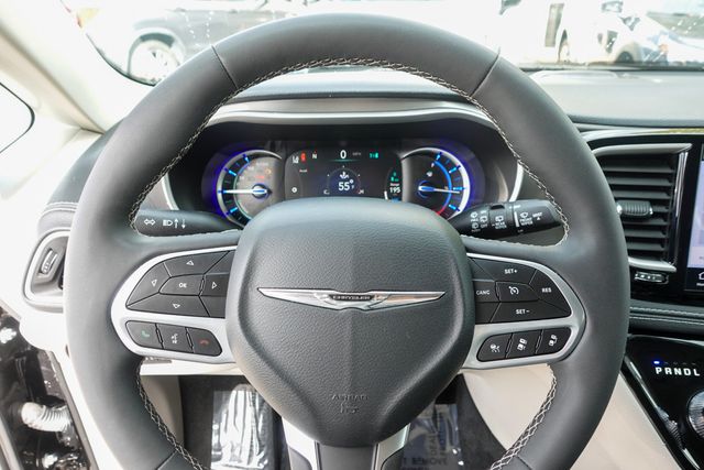 used 2024 Chrysler Pacifica Hybrid car, priced at $28,798