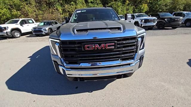 new 2025 GMC Sierra 2500HD car, priced at $50,625