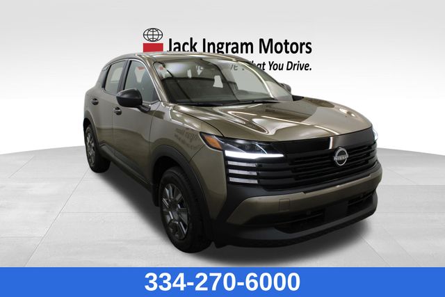 new 2025 Nissan Kicks car, priced at $25,275