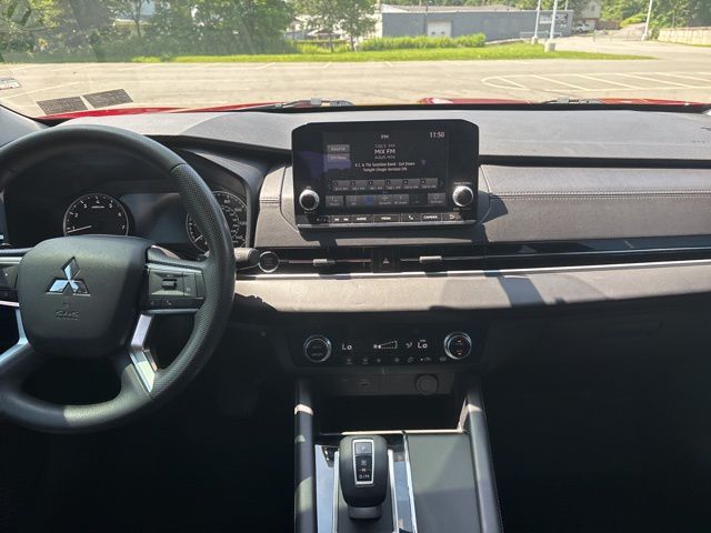 used 2024 Mitsubishi Outlander car, priced at $23,899