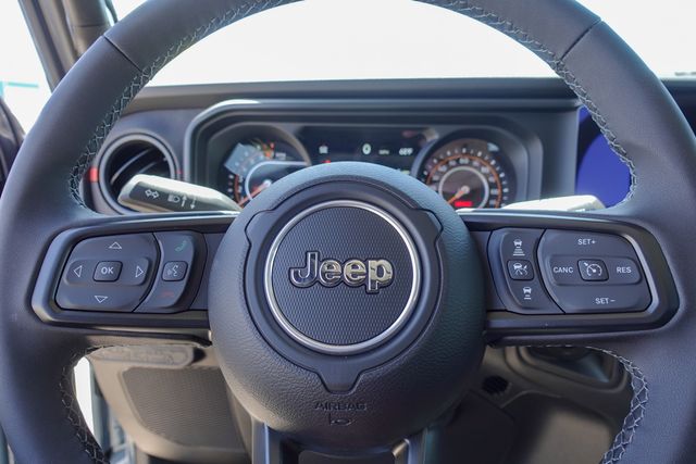 new 2025 Jeep Gladiator car, priced at $47,985