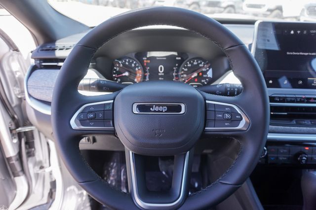 new 2024 Jeep Compass car, priced at $25,860