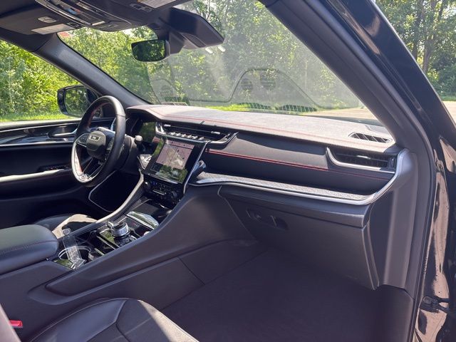 used 2022 Jeep Grand Cherokee car, priced at $37,699