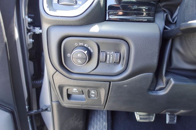 new 2025 Ram 1500 car, priced at $61,959