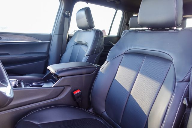new 2025 Jeep Grand Cherokee L car, priced at $52,232