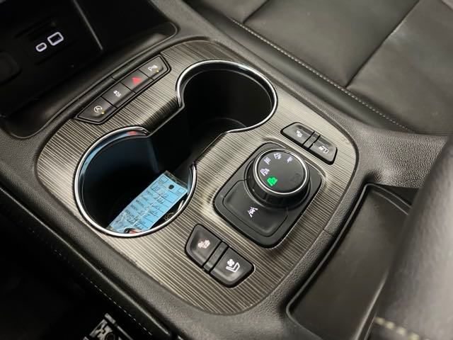 used 2022 GMC Acadia car, priced at $26,000