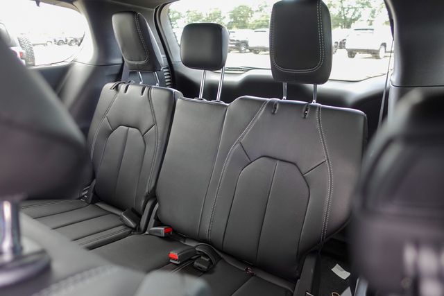 new 2025 Chrysler Pacifica Hybrid car, priced at $41,675