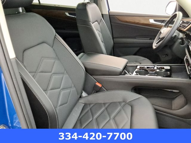 new 2025 Volkswagen Atlas car, priced at $45,128