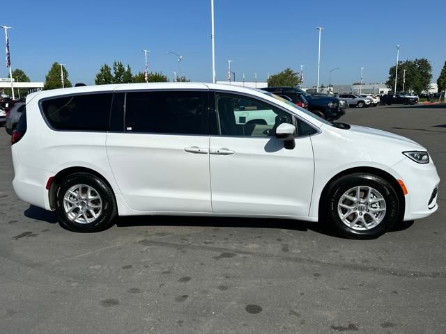 used 2023 Chrysler Pacifica car, priced at $25,247