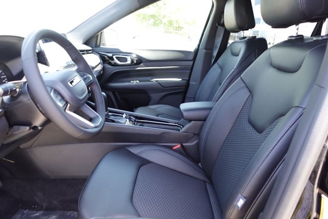 new 2025 Jeep Compass car, priced at $28,458