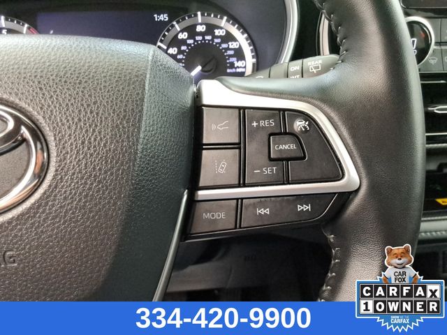 used 2024 Toyota Highlander car, priced at $43,999