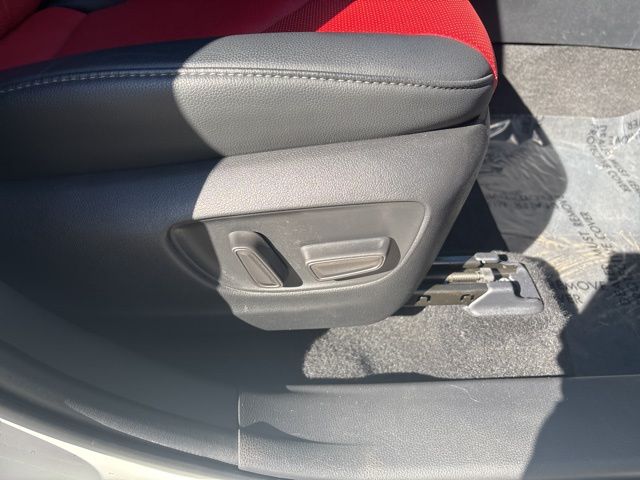 used 2022 Toyota Highlander car, priced at $37,150