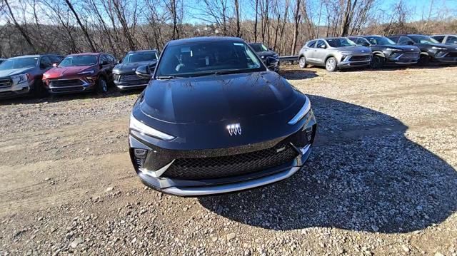 new 2025 Buick Envista car, priced at $29,175