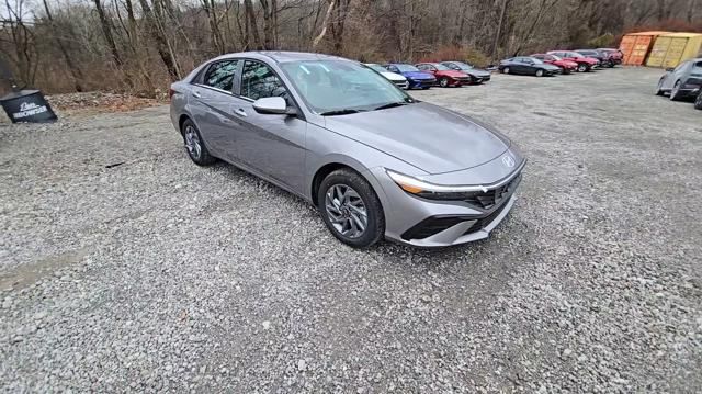 new 2025 Hyundai Elantra Hybrid car, priced at $26,263