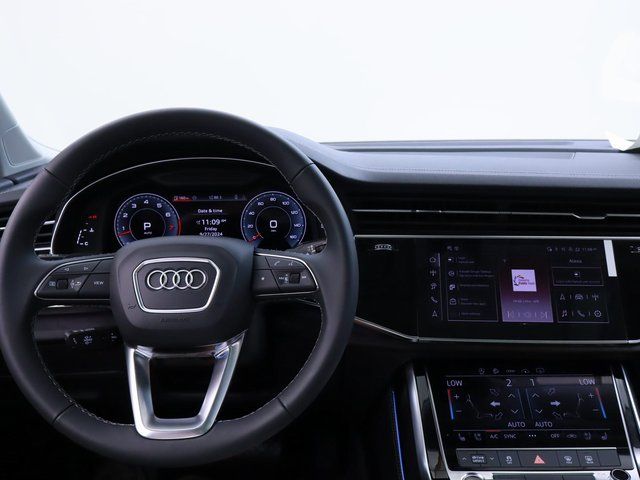 new 2025 Audi Q7 car, priced at $66,095