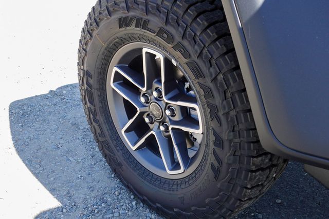 new 2025 Jeep Gladiator car, priced at $46,790