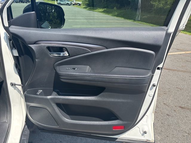 used 2017 Honda Pilot car, priced at $18,699