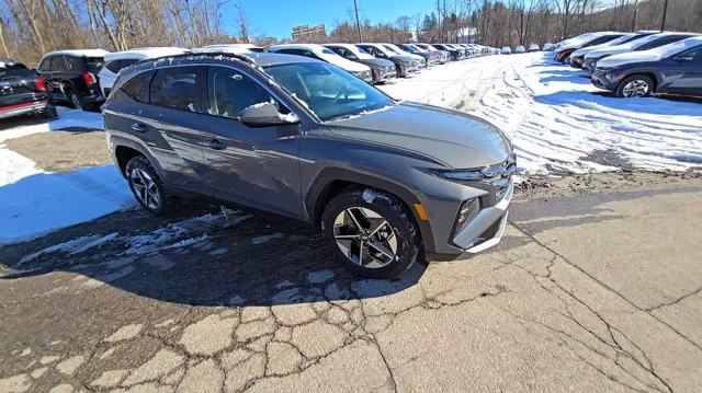 new 2025 Hyundai Tucson car, priced at $33,105