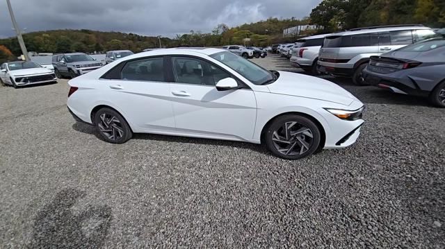 new 2025 Hyundai Elantra car, priced at $27,997