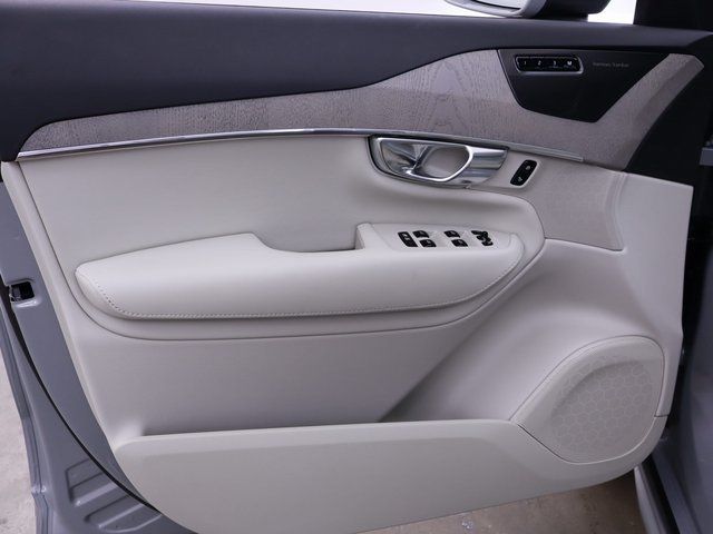 new 2025 Volvo XC90 Plug-In Hybrid car, priced at $72,689
