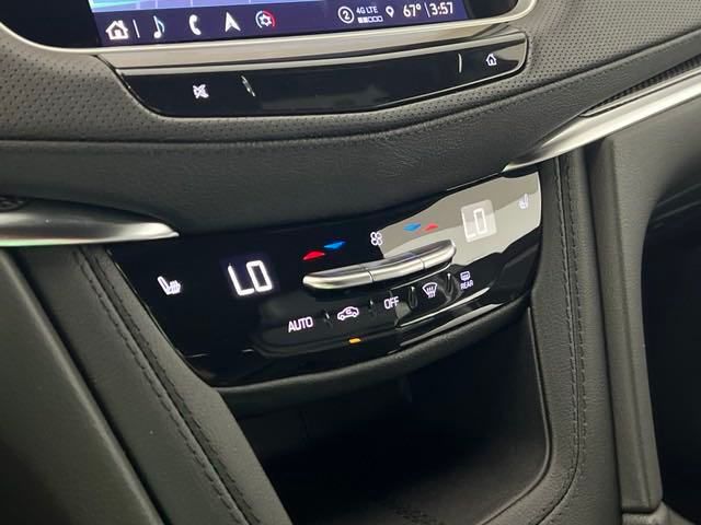new 2024 Cadillac XT5 car, priced at $58,000