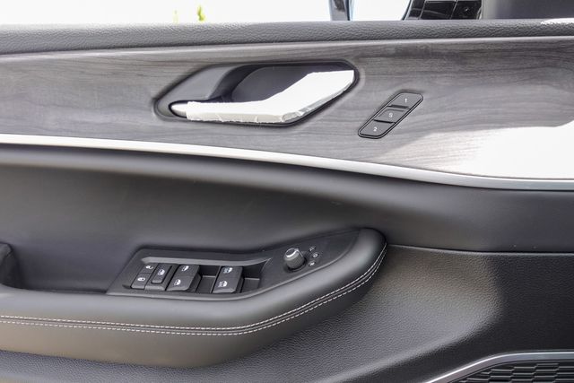 new 2025 Jeep Grand Cherokee L car, priced at $51,435