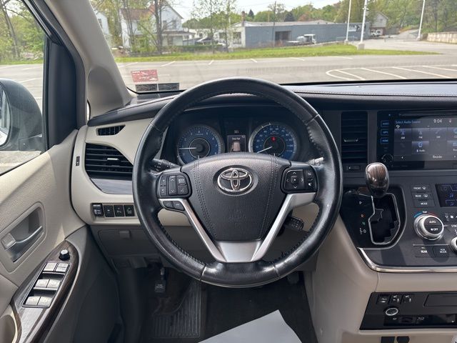 used 2016 Toyota Sienna car, priced at $21,995