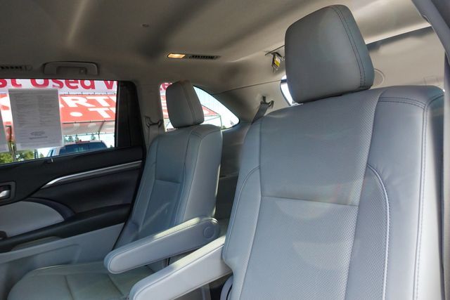 used 2018 Toyota Highlander car, priced at $26,122