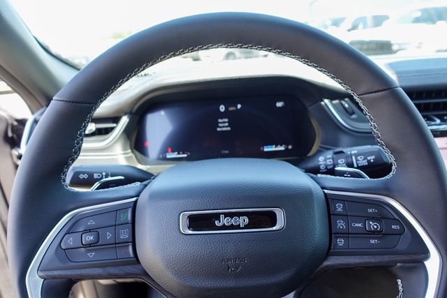 new 2025 Jeep Grand Cherokee car, priced at $53,316