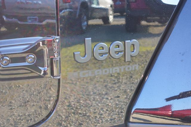 new 2025 Jeep Gladiator car, priced at $42,385