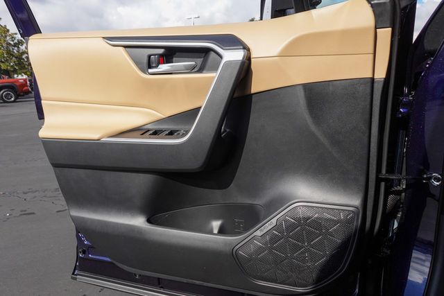 new 2025 Toyota RAV4 car