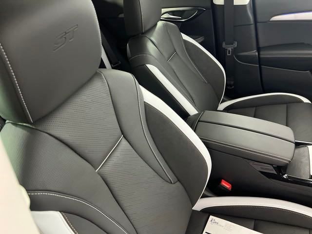 new 2025 Buick Envision car, priced at $41,500