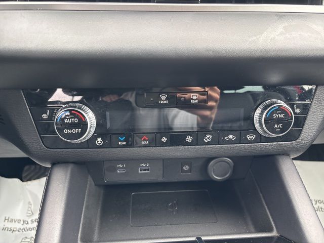 used 2023 Mitsubishi Outlander car, priced at $29,189