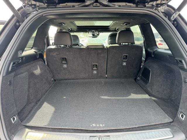 used 2022 Jeep Grand Cherokee car, priced at $40,844